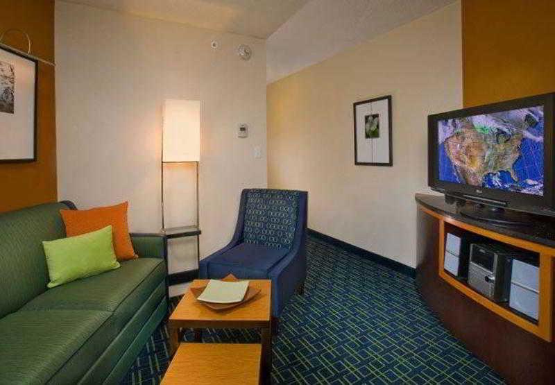 Fairfield Inn And Suites Flint Fenton Exterior foto